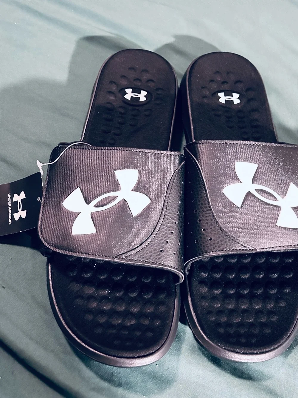 Under Armour Big & Tall Black and White Adjustable Slide Sandals (Size17”)
